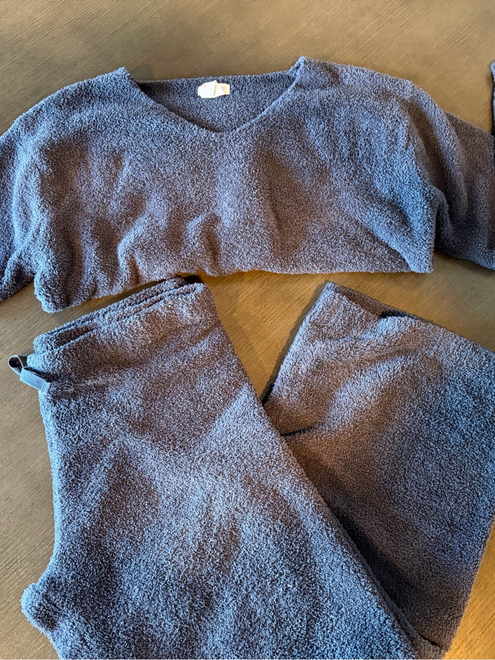 Nordstrom Women's Solid Marshmallow V-neck Fleece Pajama Set in Navy